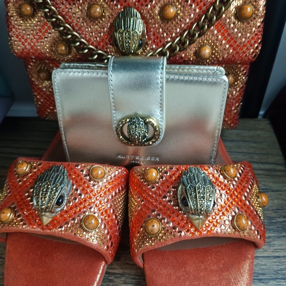Authentic Kurt Geiger Purse Sandals Sz 8 Wallet Mint Condition
